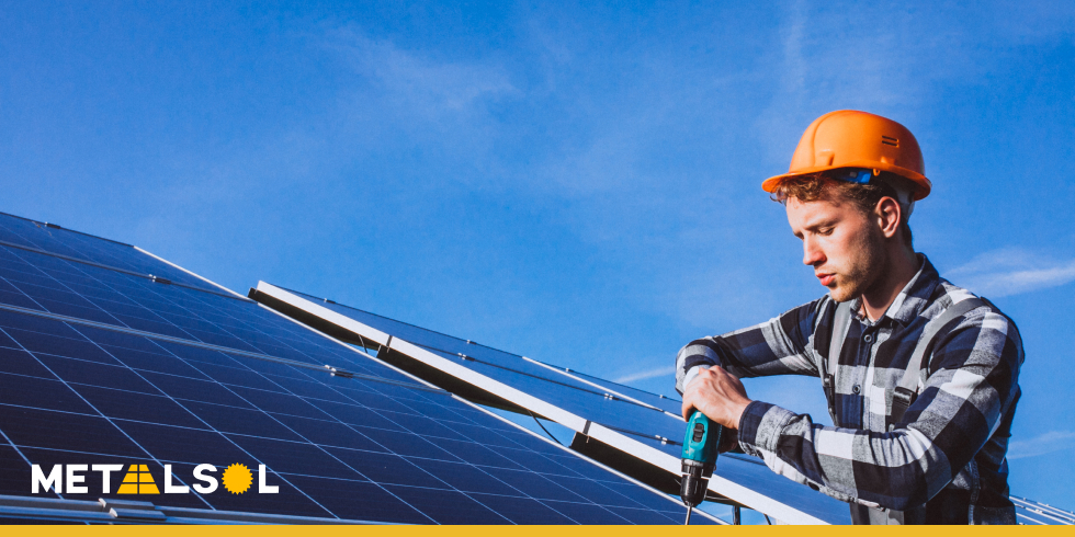 Entenda a Importância da Limpeza e Manutenção de Sistemas Fotovoltaicos
