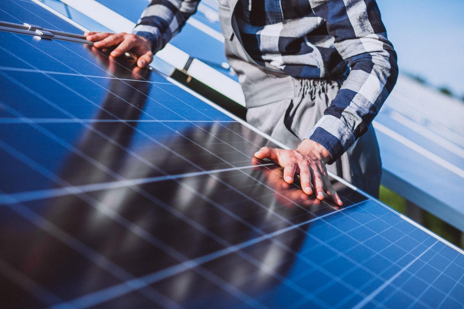Como Aproveitar Telhados Pequenos com Projetos de Energia Solar Inteligentes